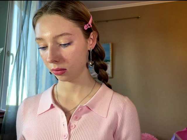 EstellFerkel's BongaCams show and profile