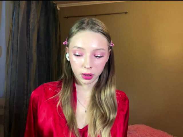 EstellFerkel's BongaCams show and profile