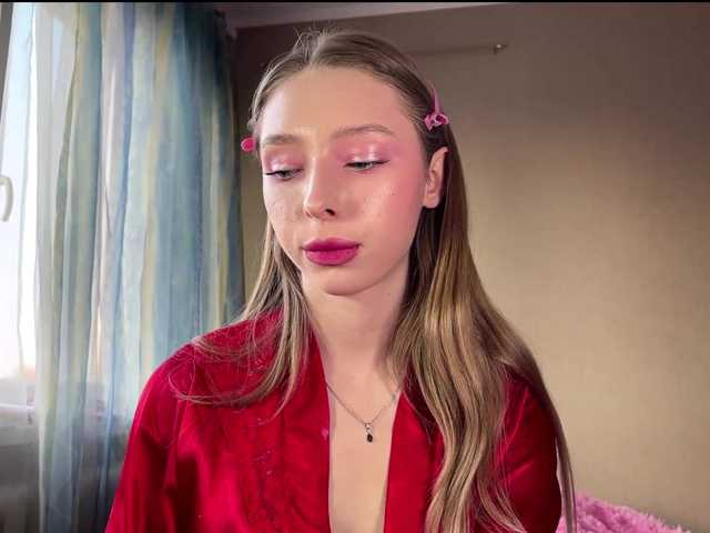 EstellFerkel's BongaCams show and profile