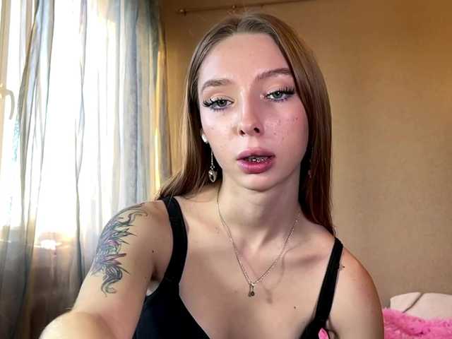 EstellFerkel's BongaCams show and profile