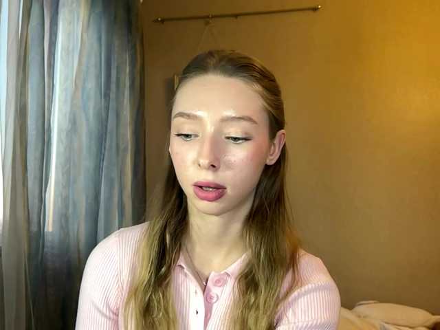 EstellFerkel's BongaCams show and profile