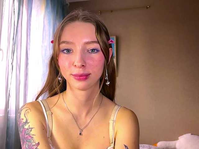 EstellFerkel's BongaCams show and profile