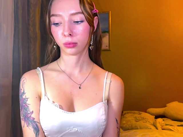 EstellFerkel's BongaCams show and profile