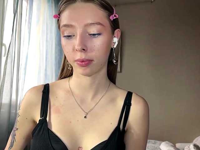 EstellFerkel's BongaCams show and profile