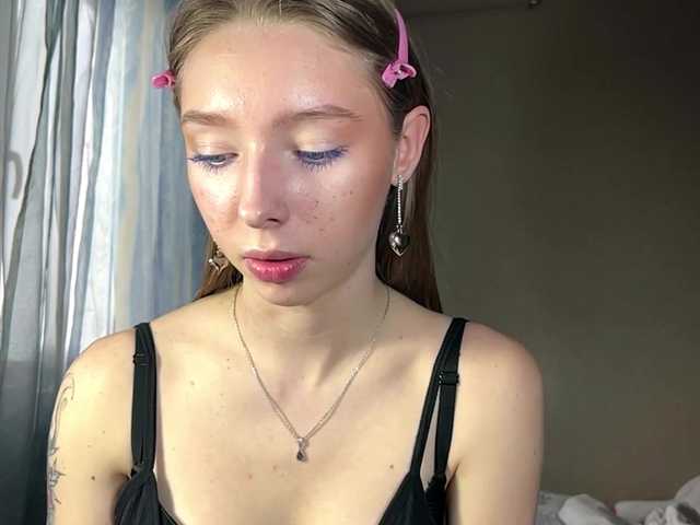 EstellFerkel's BongaCams show and profile