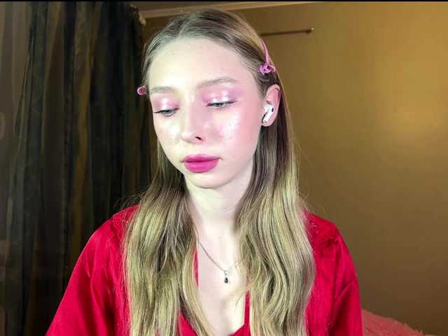 EstellFerkel's BongaCams show and profile