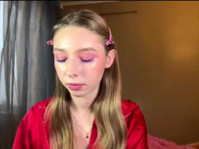 EstellFerkel's BongaCams show and profile