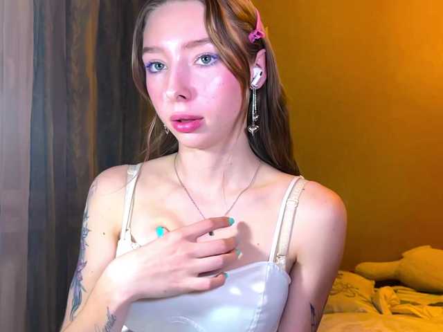 EstellFerkel's BongaCams show and profile