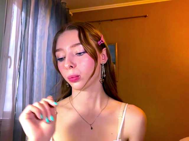 EstellFerkel's BongaCams show and profile