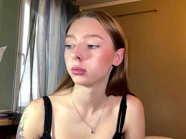 EstellFerkel's BongaCams show and profile