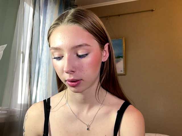 EstellFerkel's BongaCams show and profile