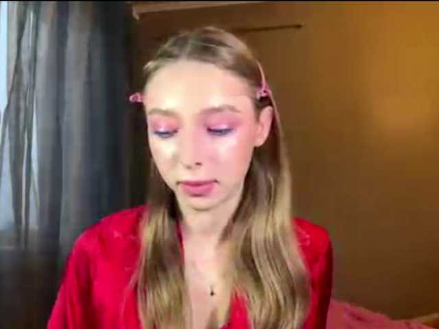 EstellFerkel's BongaCams show and profile