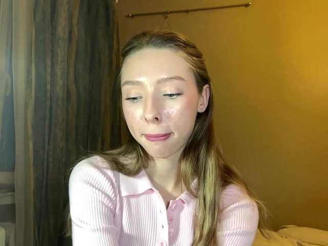 EstellFerkel's BongaCams show and profile