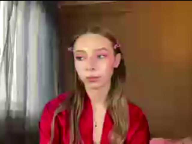 EstellFerkel's BongaCams show and profile