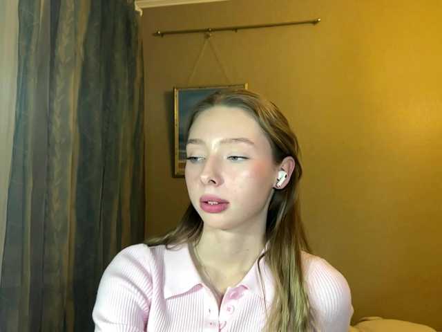 EstellFerkel's BongaCams show and profile