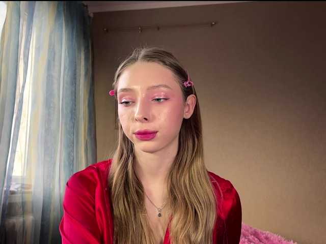 EstellFerkel's BongaCams show and profile