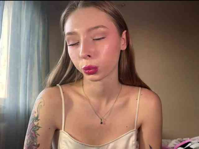 EstellFerkel Live Webcam on BongaCams