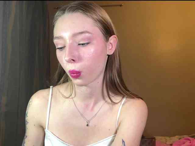 EstellFerkel Live Webcam on BongaCams