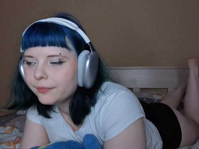 pussymonstr's BongaCams show and profile