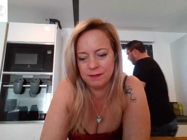 Miss-chupagirly's BongaCams show and profile