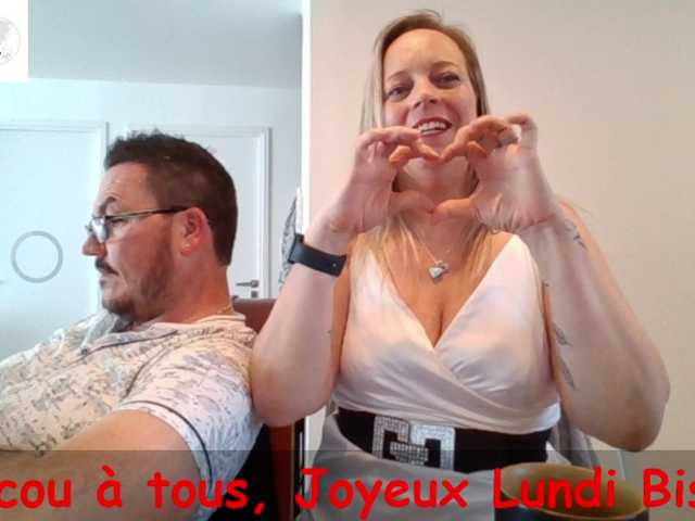 Miss-chupagirly's BongaCams show and profile