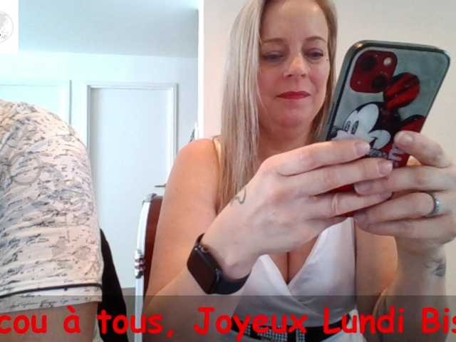 Miss-chupagirly's BongaCams show and profile