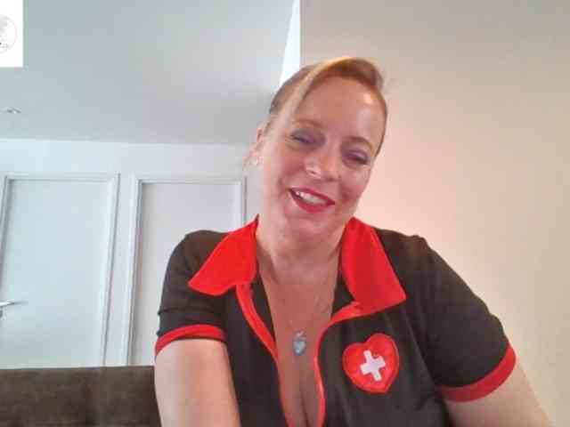 Miss-chupagirly webcam