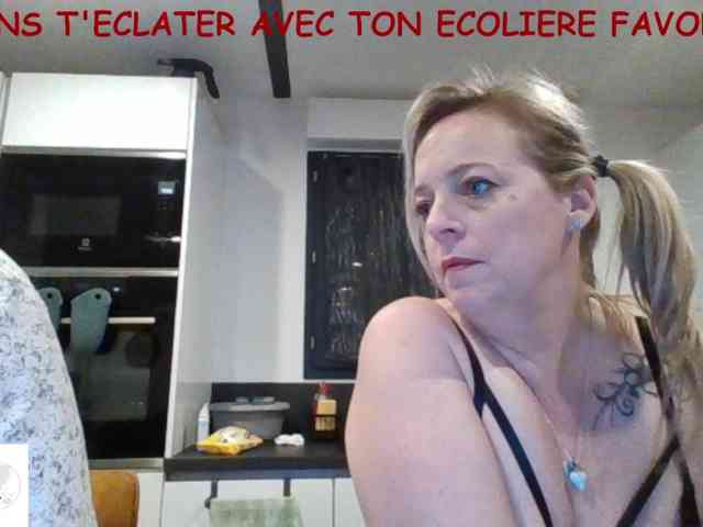 Miss-chupagirly webcam