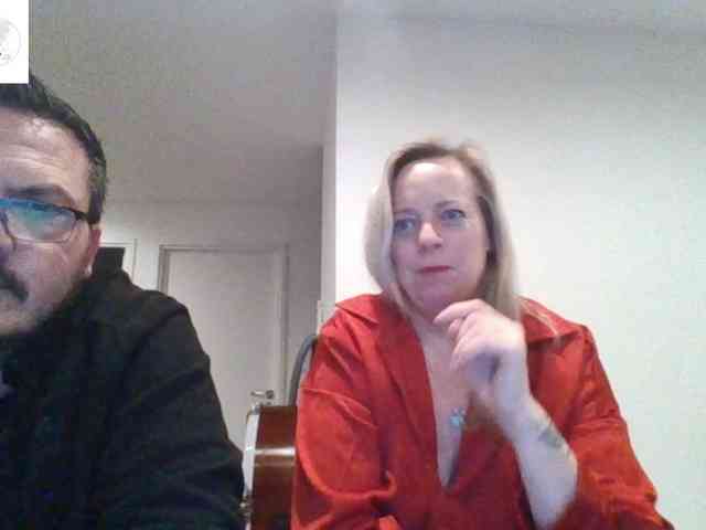 Miss-chupagirly webcam