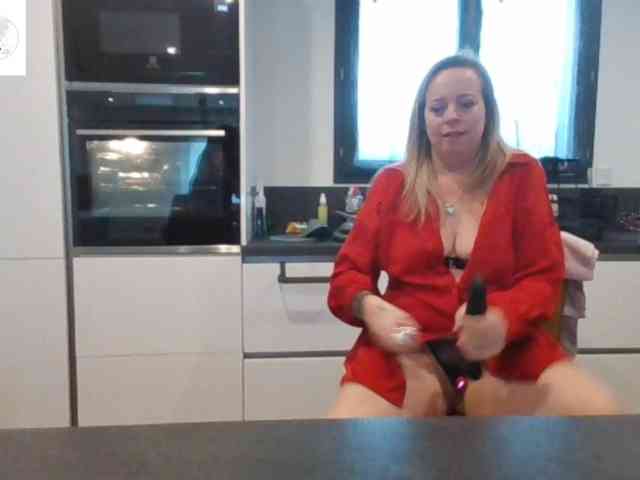 Miss-chupagirly webcam