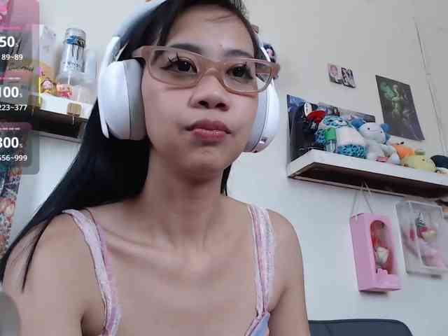 GloryAllTheWay webcam