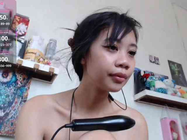 GloryAllTheWay webcam