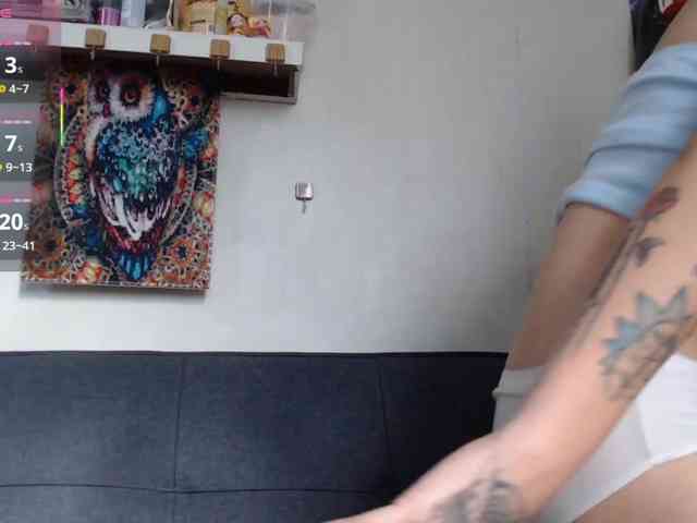 GloryAllTheWay webcam