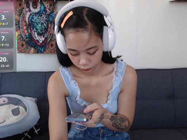 GloryAllTheWay webcam