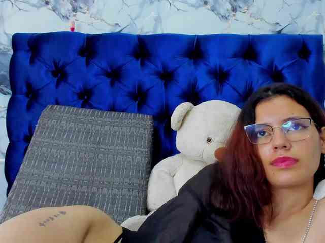 ORIANNA-JONES webcam