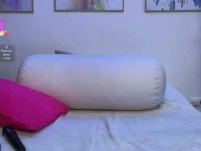 SweettGaze's BongaCams show and profile