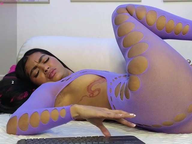 SweettGaze's BongaCams show and profile