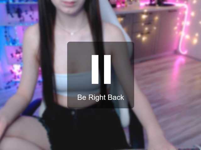 EmyHarrington live cam