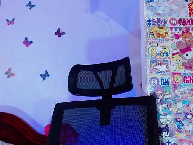 Jasminevirgin1's BongaCams show and profile