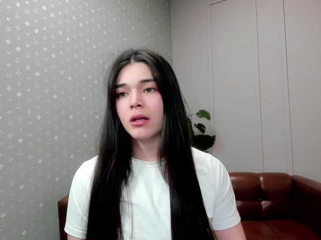 AlbiGlow's BongaCams show and profile