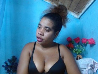 Ornela1's Live Webcam