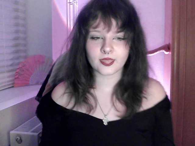 Jinxie's BongaCams show and profile