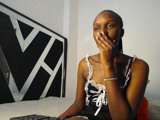 MissEbonyZ's BongaCams show and profile