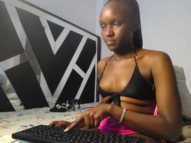 MissEbonyZ's BongaCams show and profile