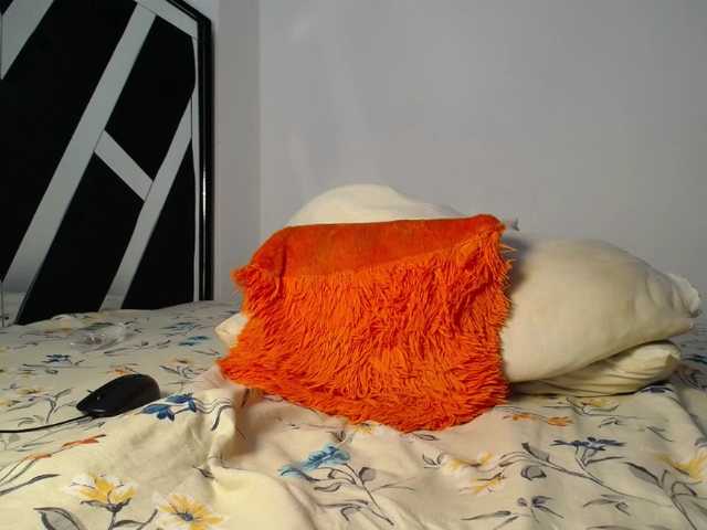 MissEbonyZ's BongaCams show and profile