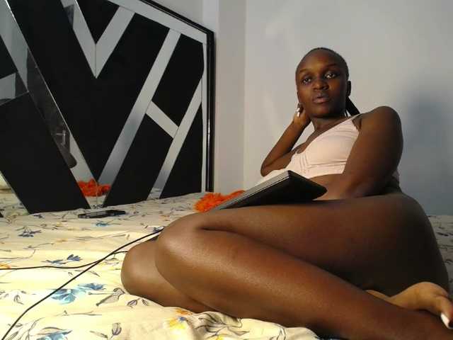 MissEbonyZ's BongaCams show and profile