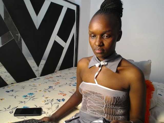 MissEbonyZ's BongaCams show and profile