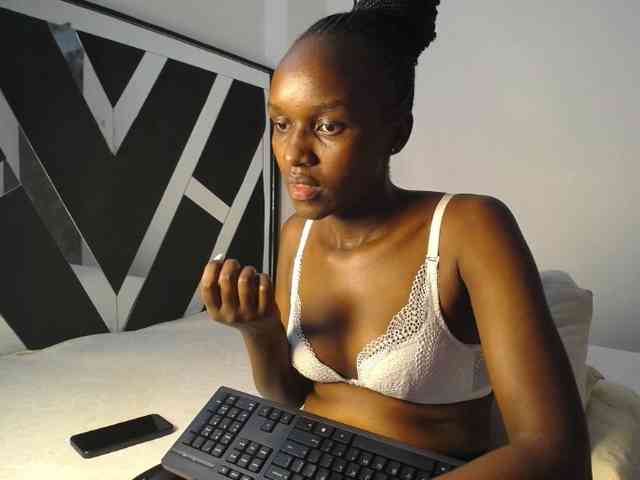 MissEbonyZ MissEbonyZ