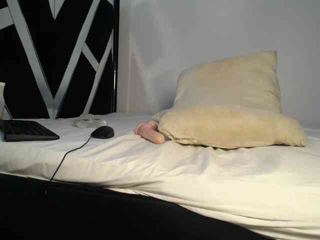 MissEbonyZ Live Webcam on BongaCams