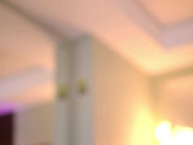 LenaLaurent's BongaCams show and profile